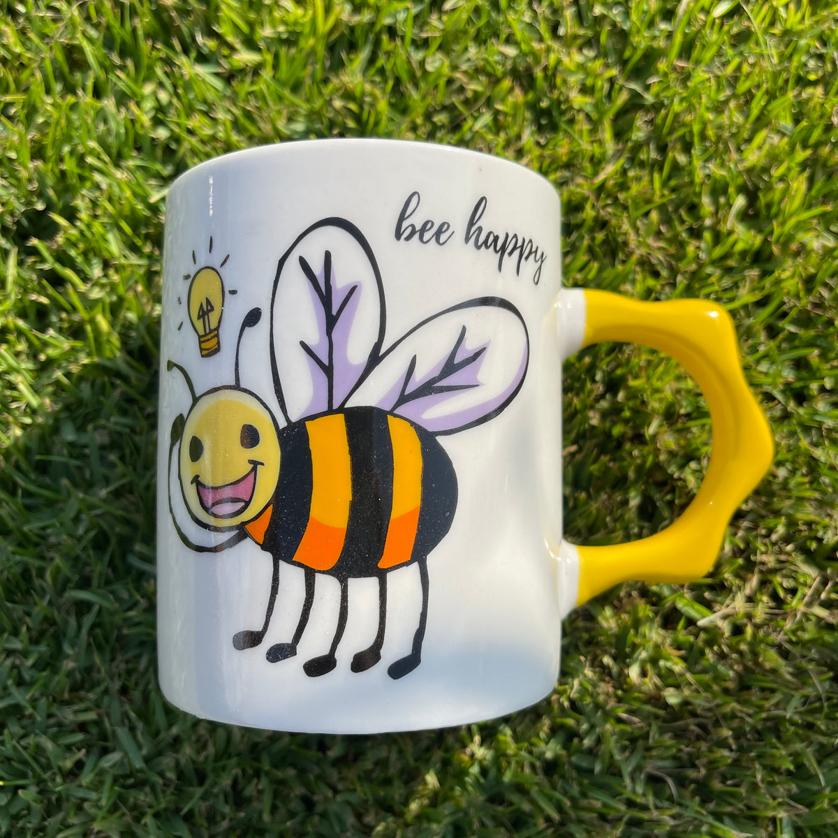 Mug bee happy